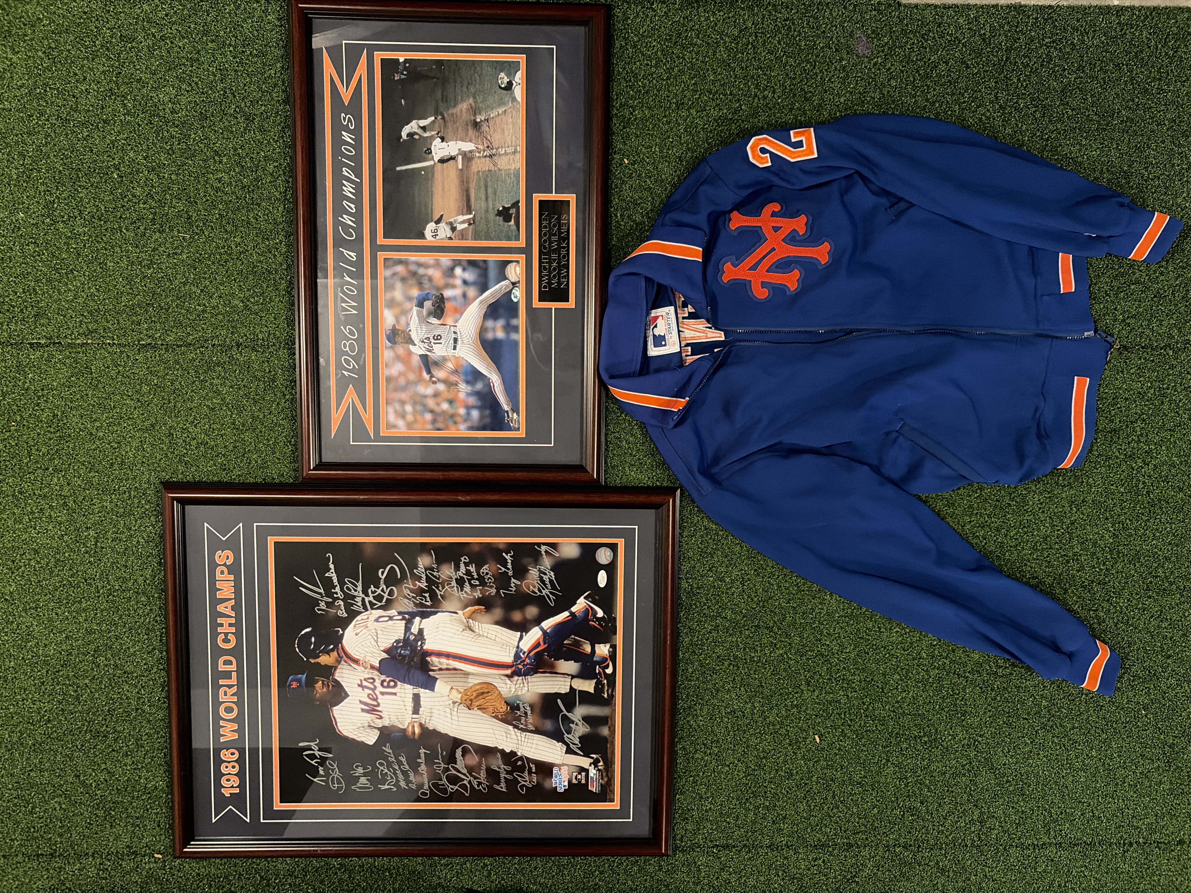 1986 NY Mets World Champs Signed Frames and Jacket